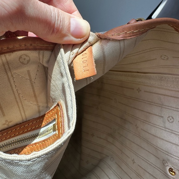 $799 Louis Vuitton Neverfull gm azur Checkered Tote Bag - Picture 11 of 14